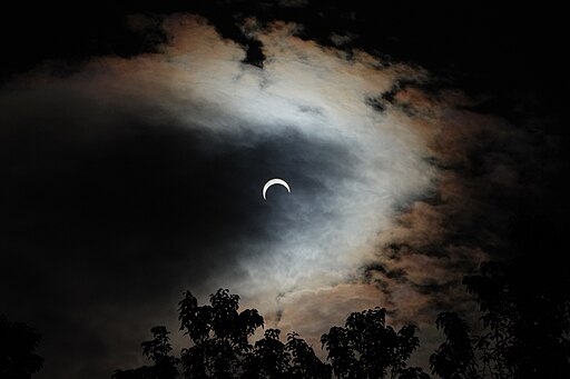 Jweinshank - Photo éclipse 2023,  SW Idaho (Ilustration du texte Méditations lunaires)